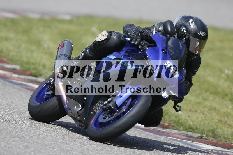 Archiv-2025/09 22.04.2025 Cornu Master School ADR/rot-rouge/349